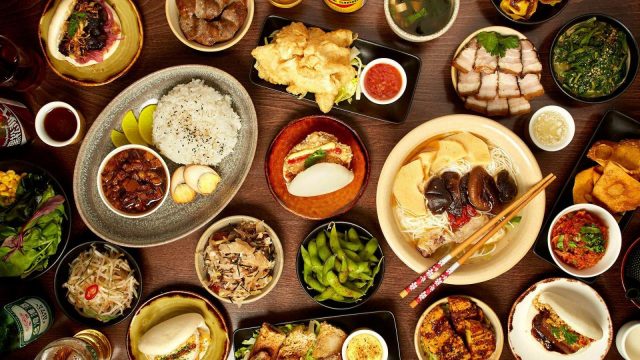 Điểm khác nhau giữa văn hóa ẩm thực Việt Nam với Phương Tây